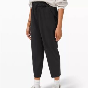 Lululemon Stretch High-Rise Cropped Pant 23" - Black - Women’s Size 18